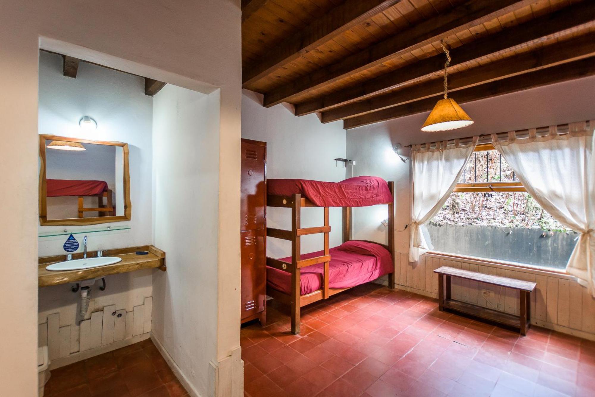 Hostel La Angostura *